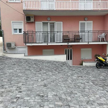מאקרסקה Apartments Antonia מראה חיצוני תמונה