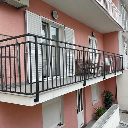 מאקרסקה Apartments Antonia מראה חיצוני תמונה
