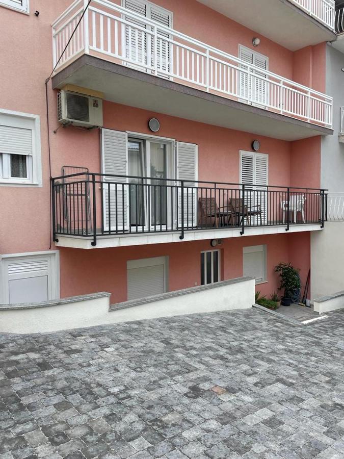 מאקרסקה Apartments Antonia מראה חיצוני תמונה