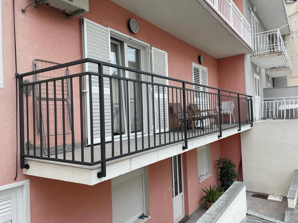 מאקרסקה Apartments Antonia מראה חיצוני תמונה
