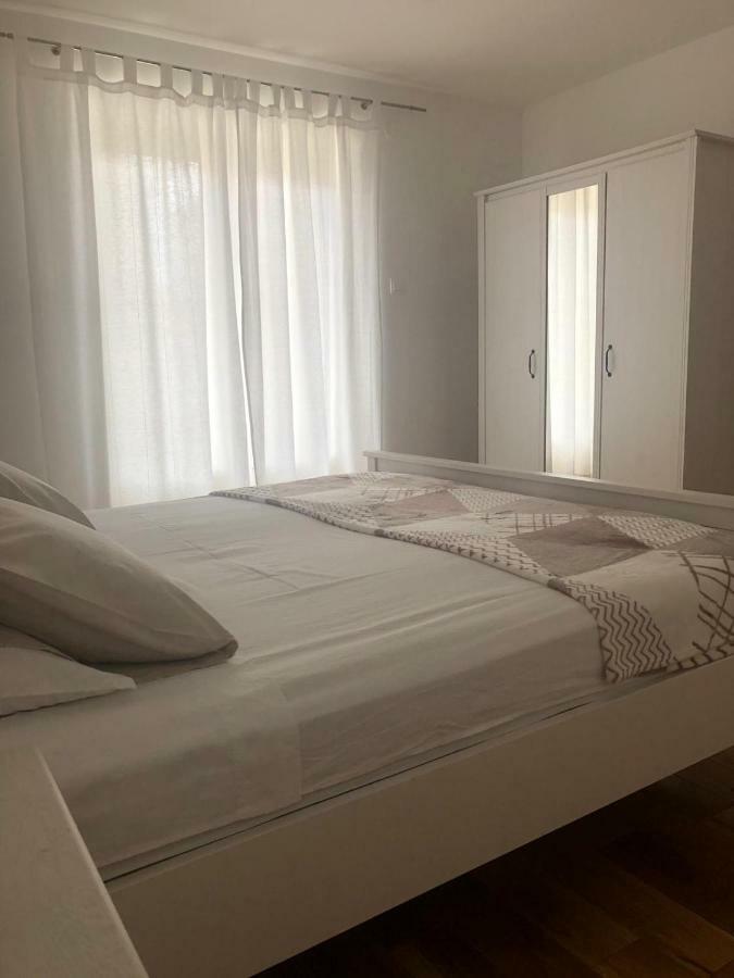 מאקרסקה Apartments Antonia מראה חיצוני תמונה